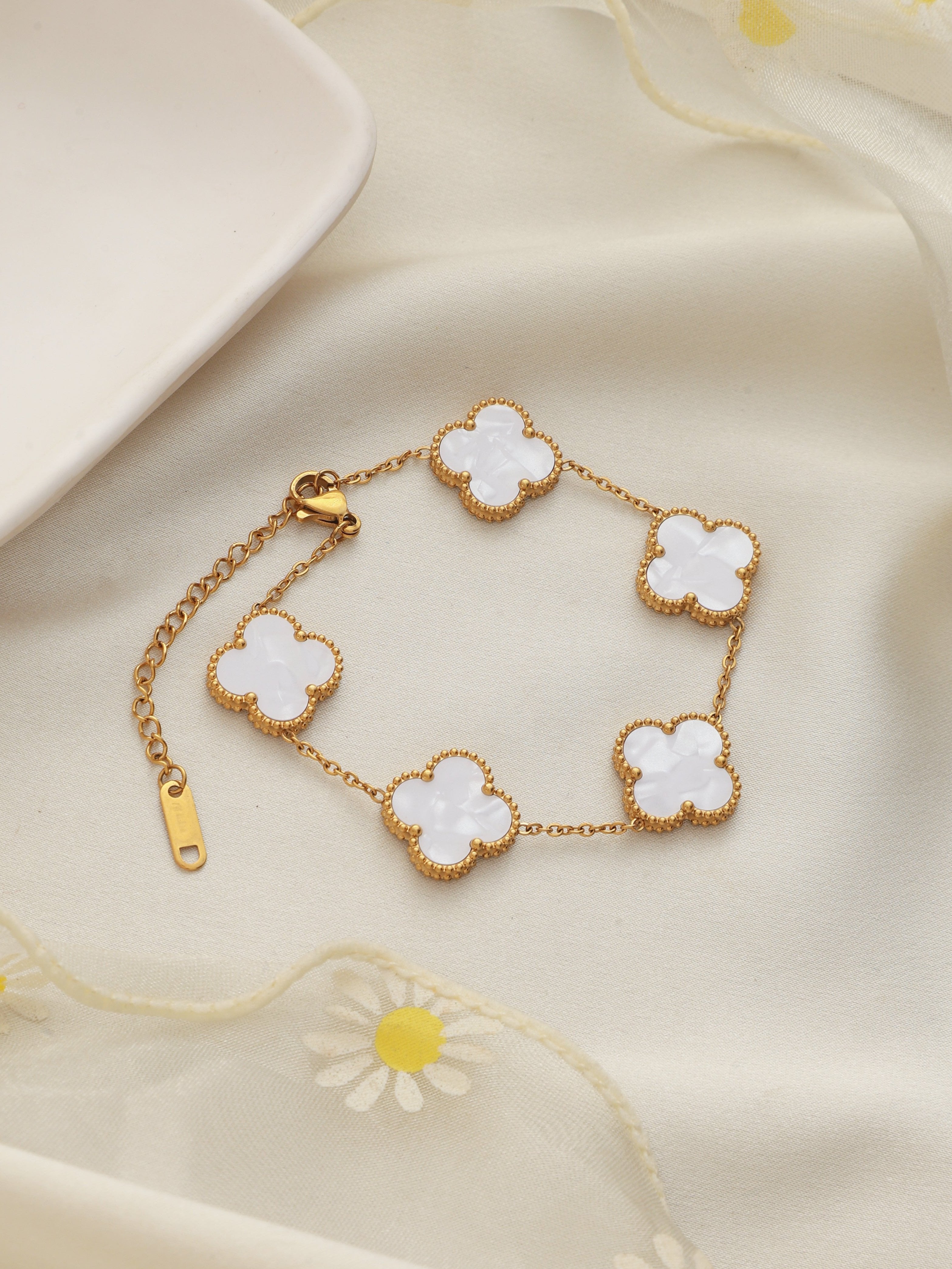 White Reversible 5-Clover Bracelet