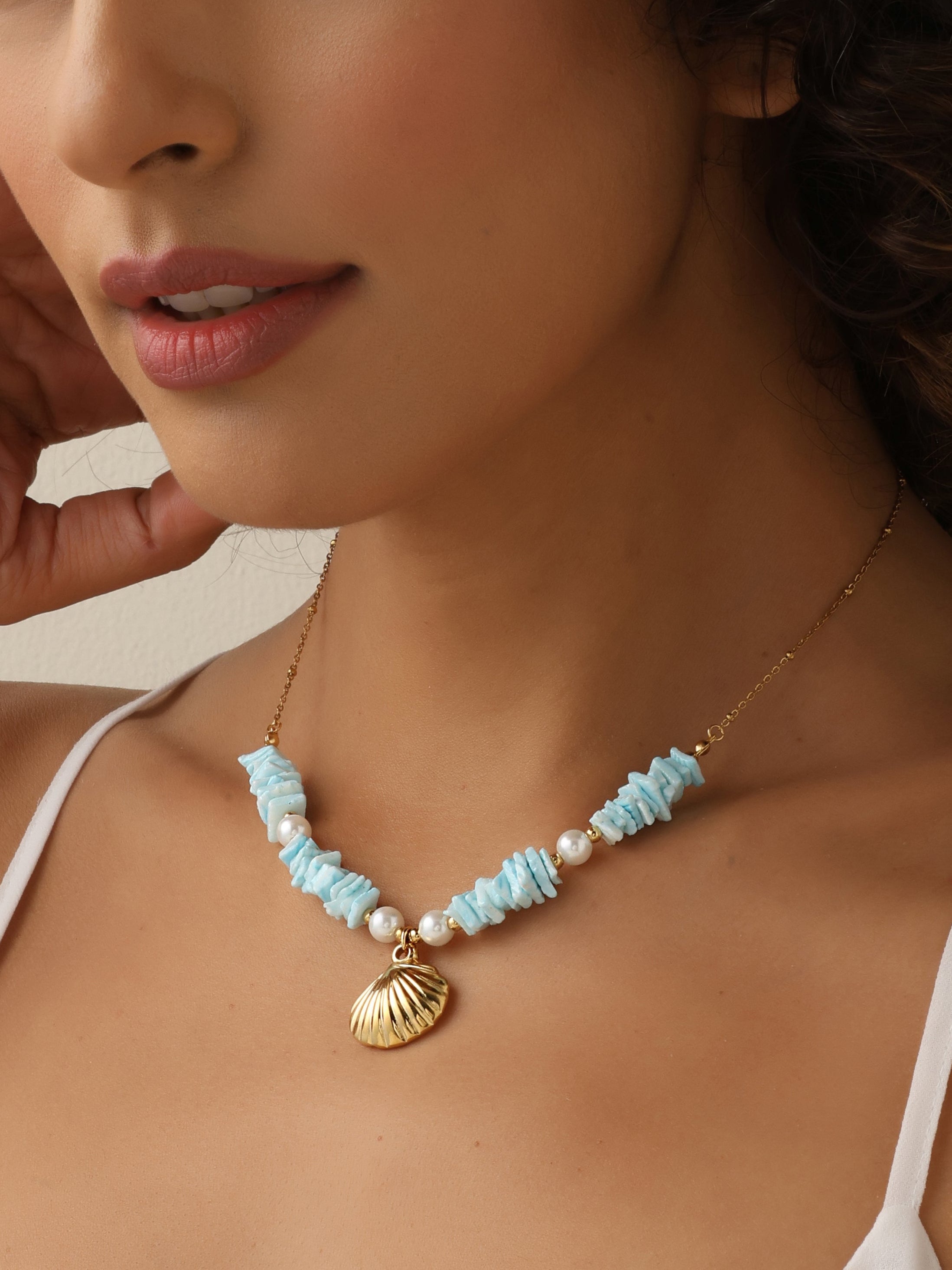 Shell Blue Necklace