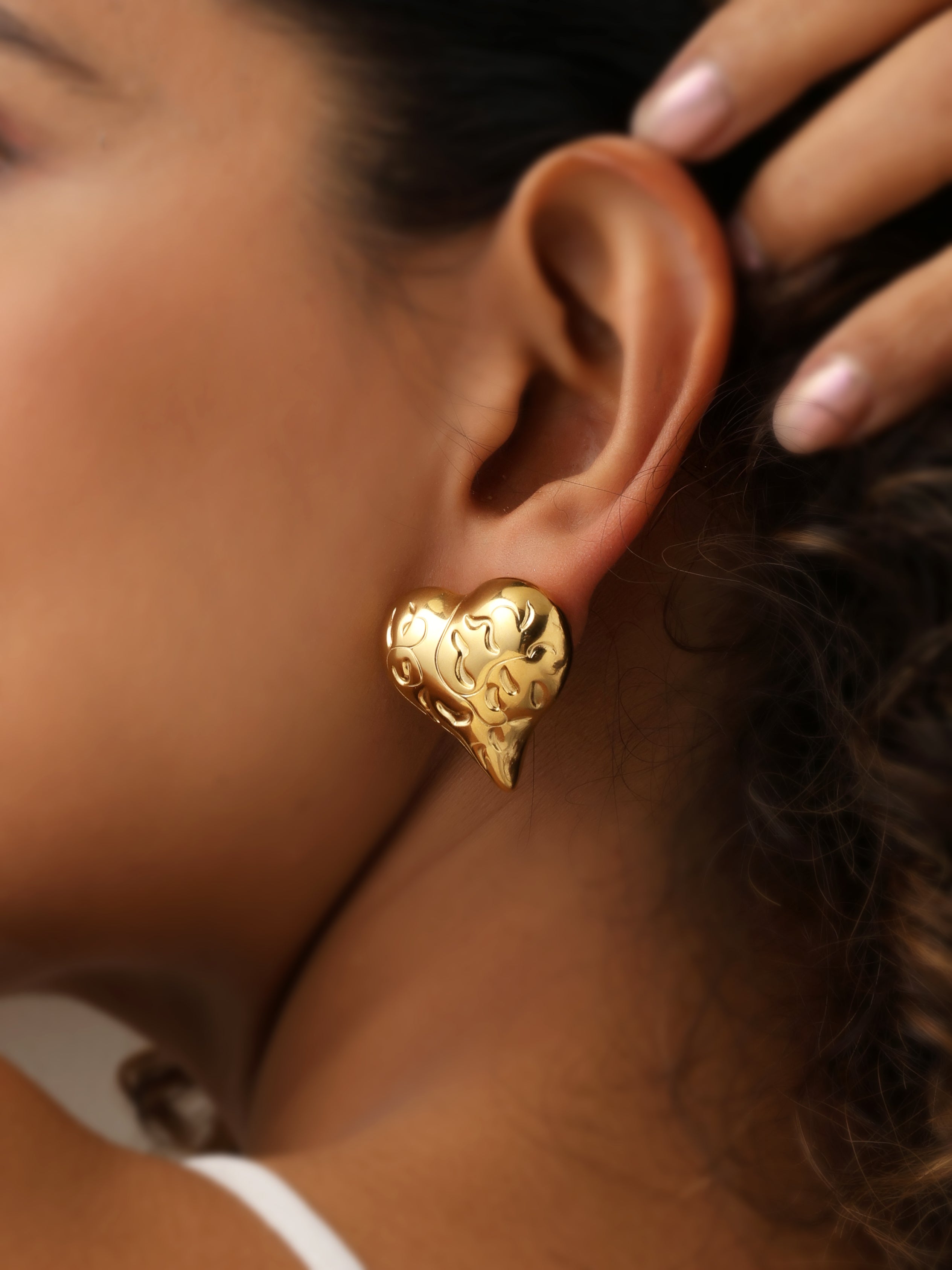 Ella Statement Heart Studs