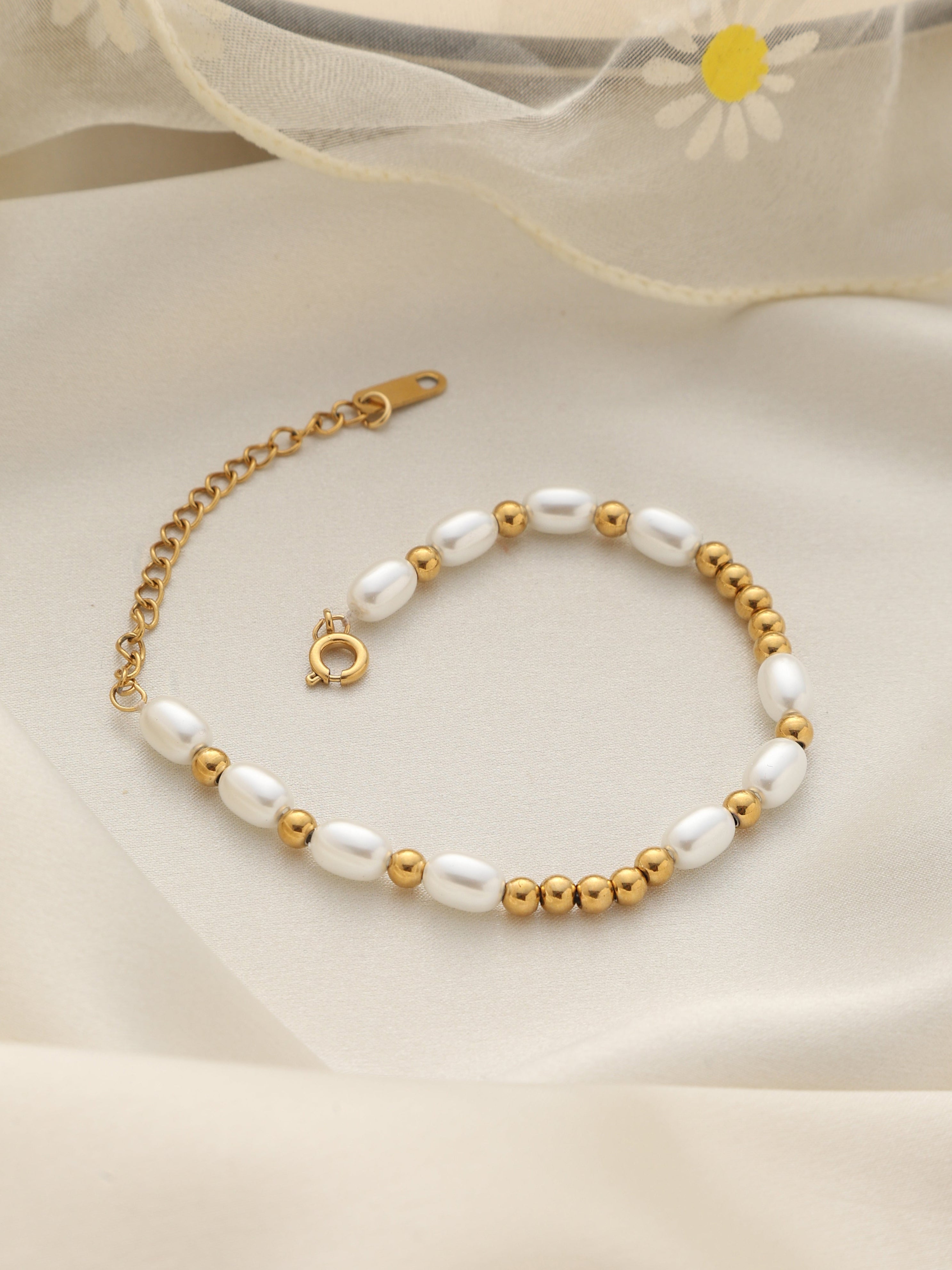 Emily Fresh Water Pearl Bracelet