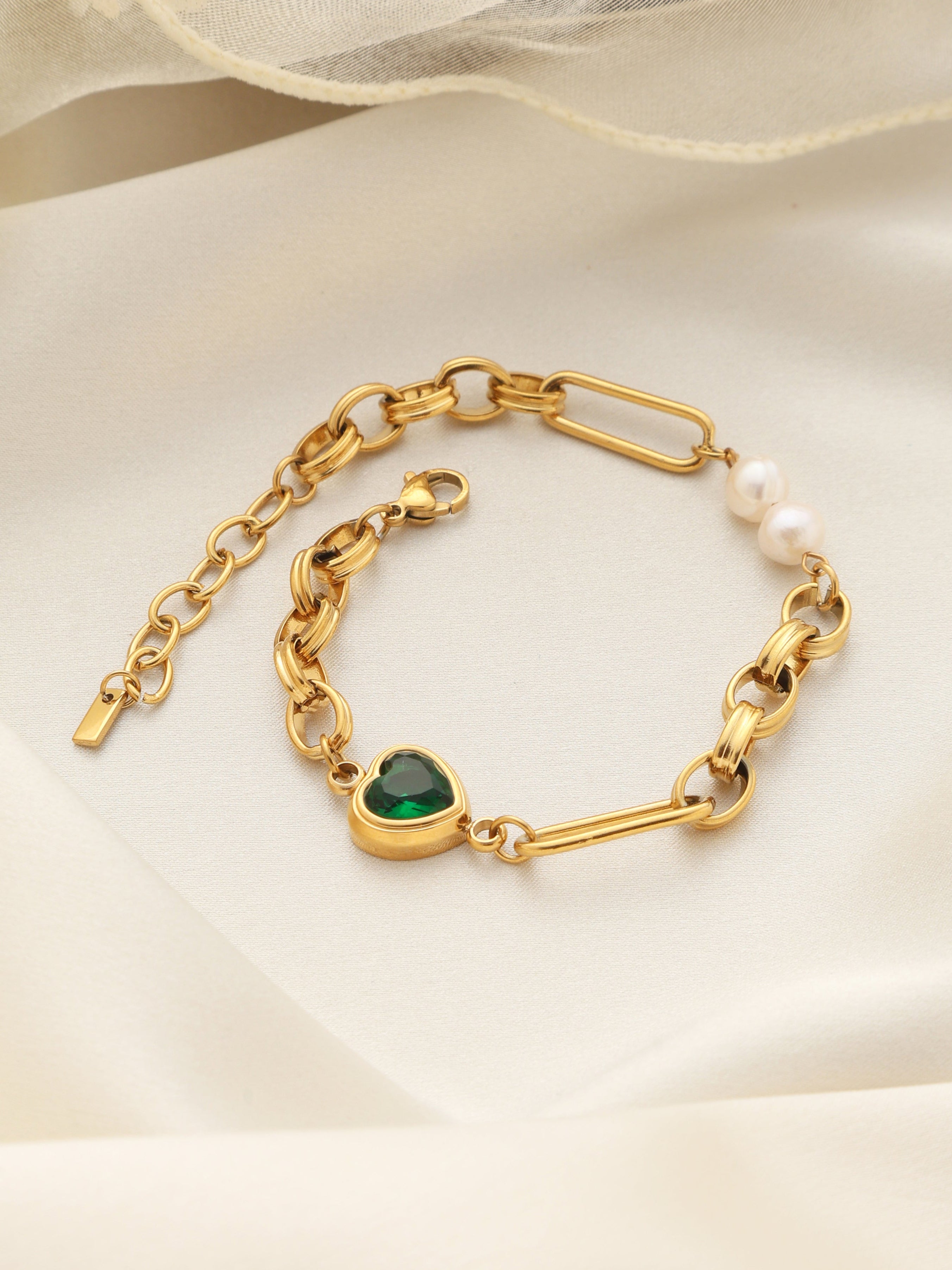 Love Dale Emerald Bracelet