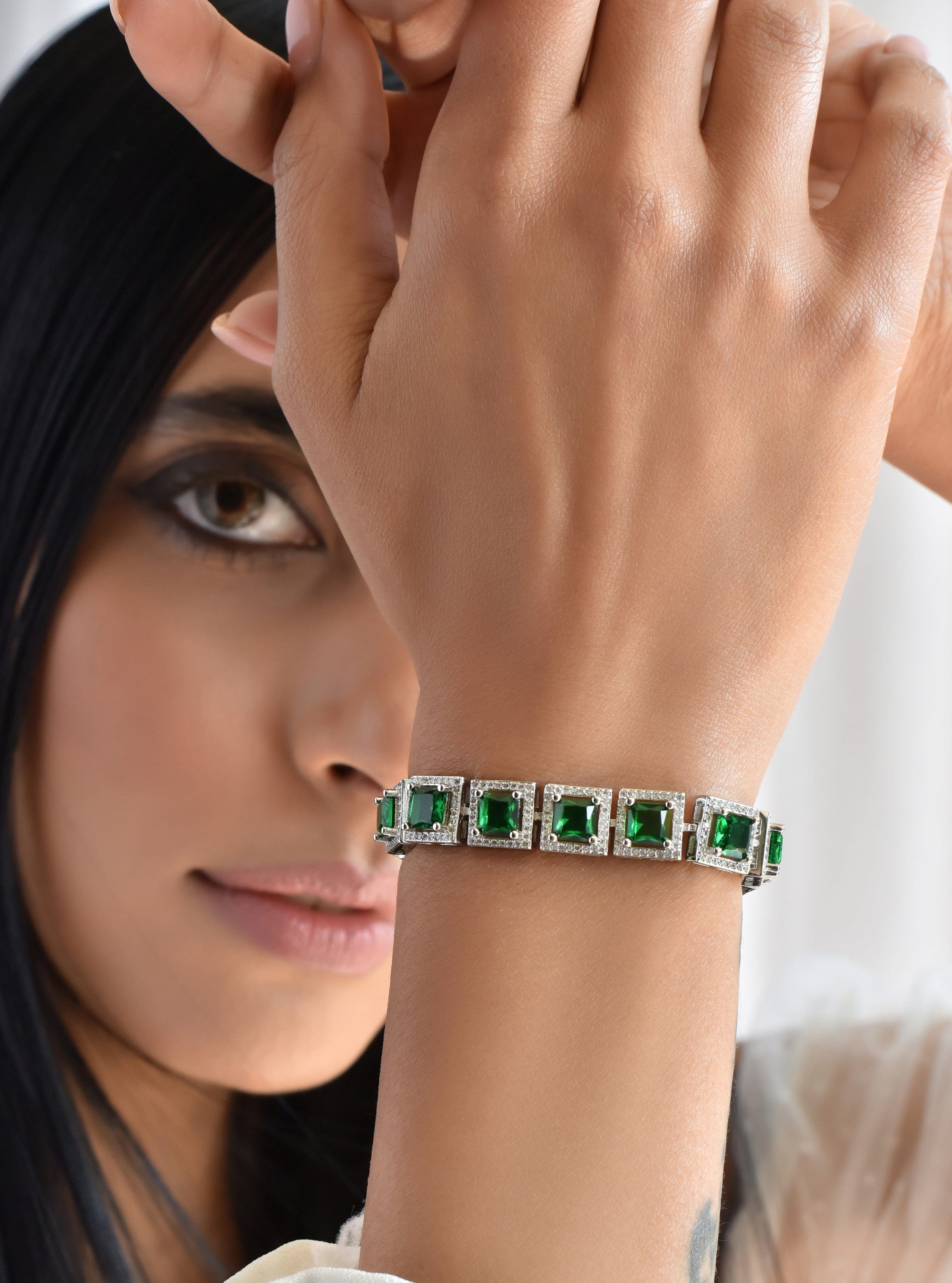 Handmade item Dispatches from a small business in India Bracelet length:  7.5 Inches Materials: Silver, White gold Gemstone: Emerald Chain style:  Stone & cup chain Closure: Snap lock Style: Minimalist Recycled