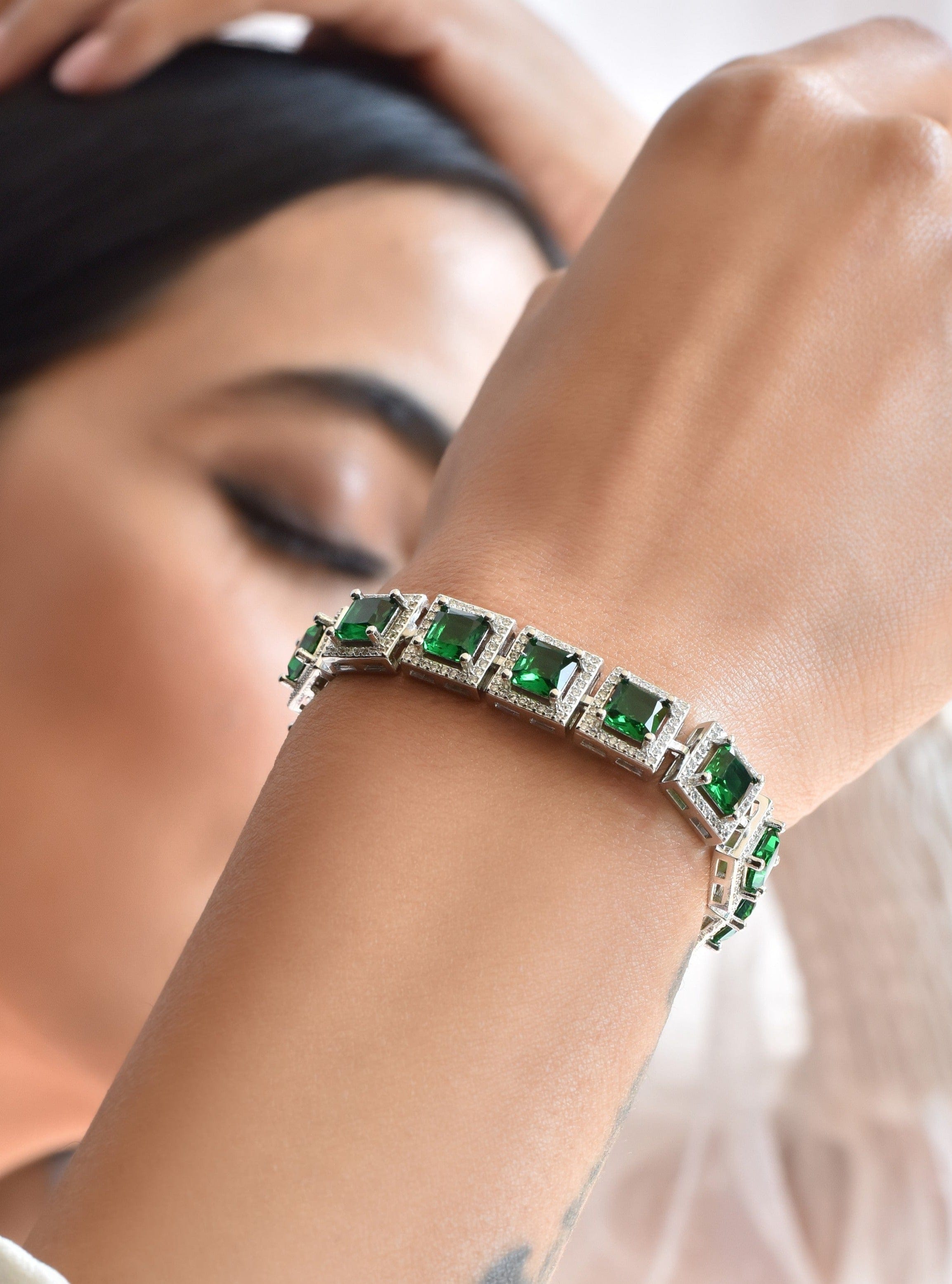 Emerald hot sale jewelry bracelets