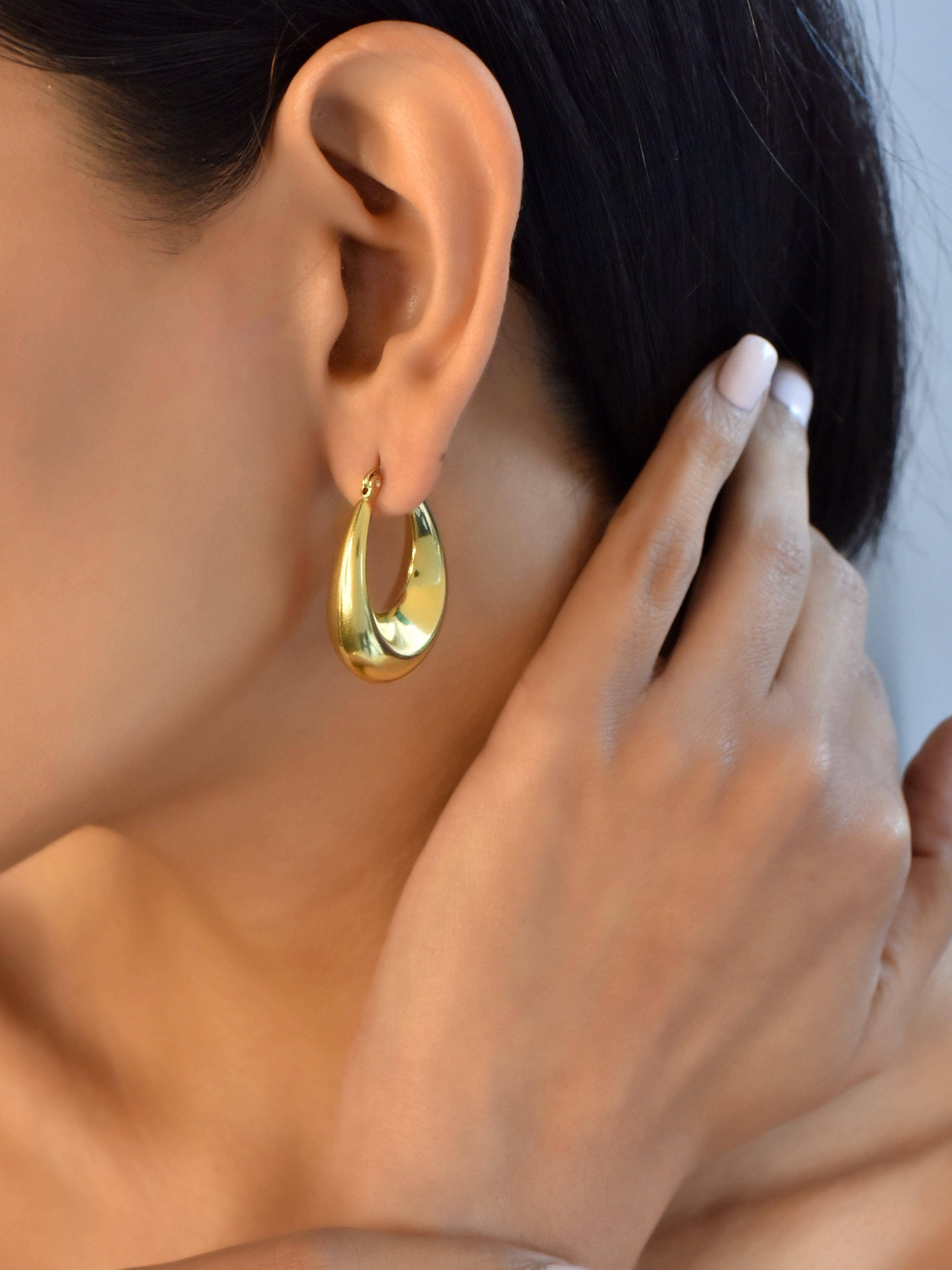 Classic hot sale gold earrings